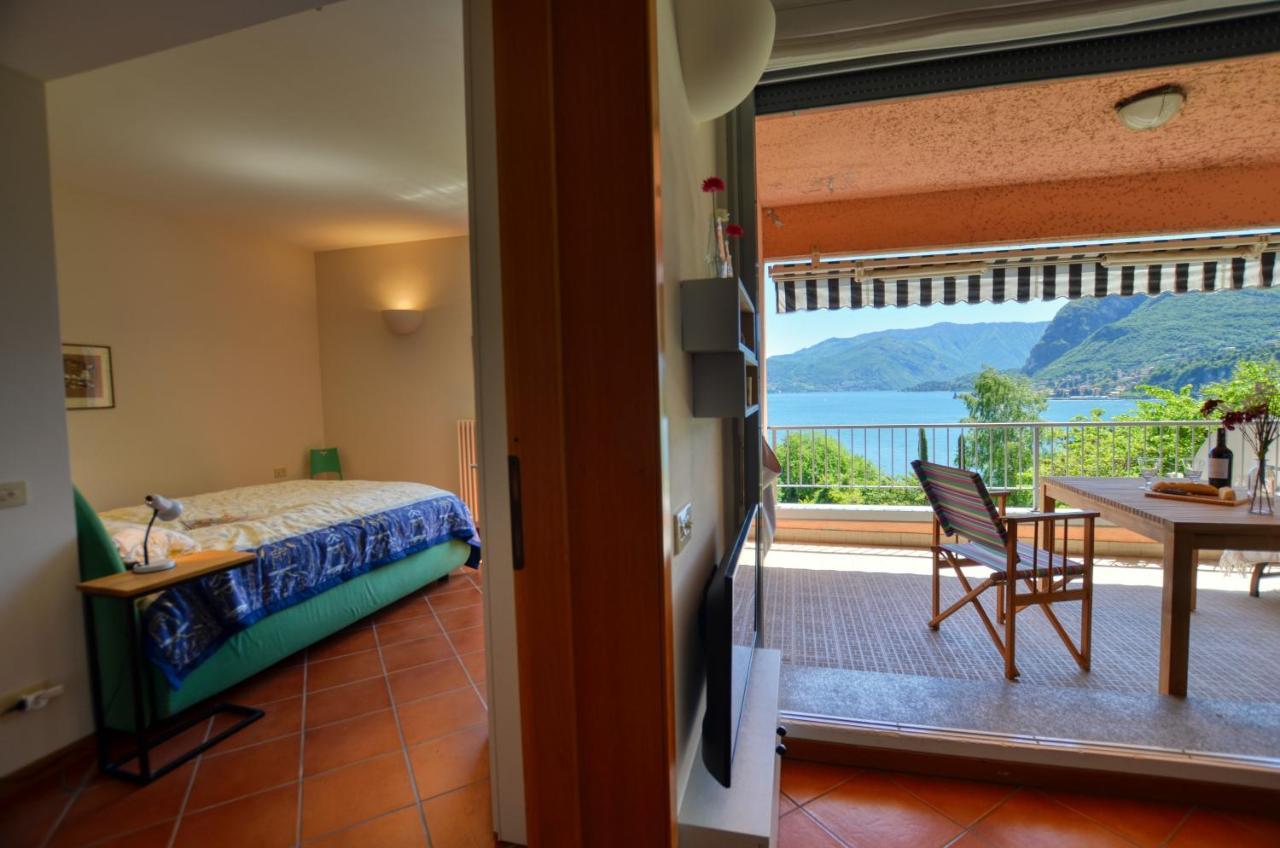 2-Bedroom Lakeview Apartment Bella Gaeta サン・シーロ エクステリア 写真