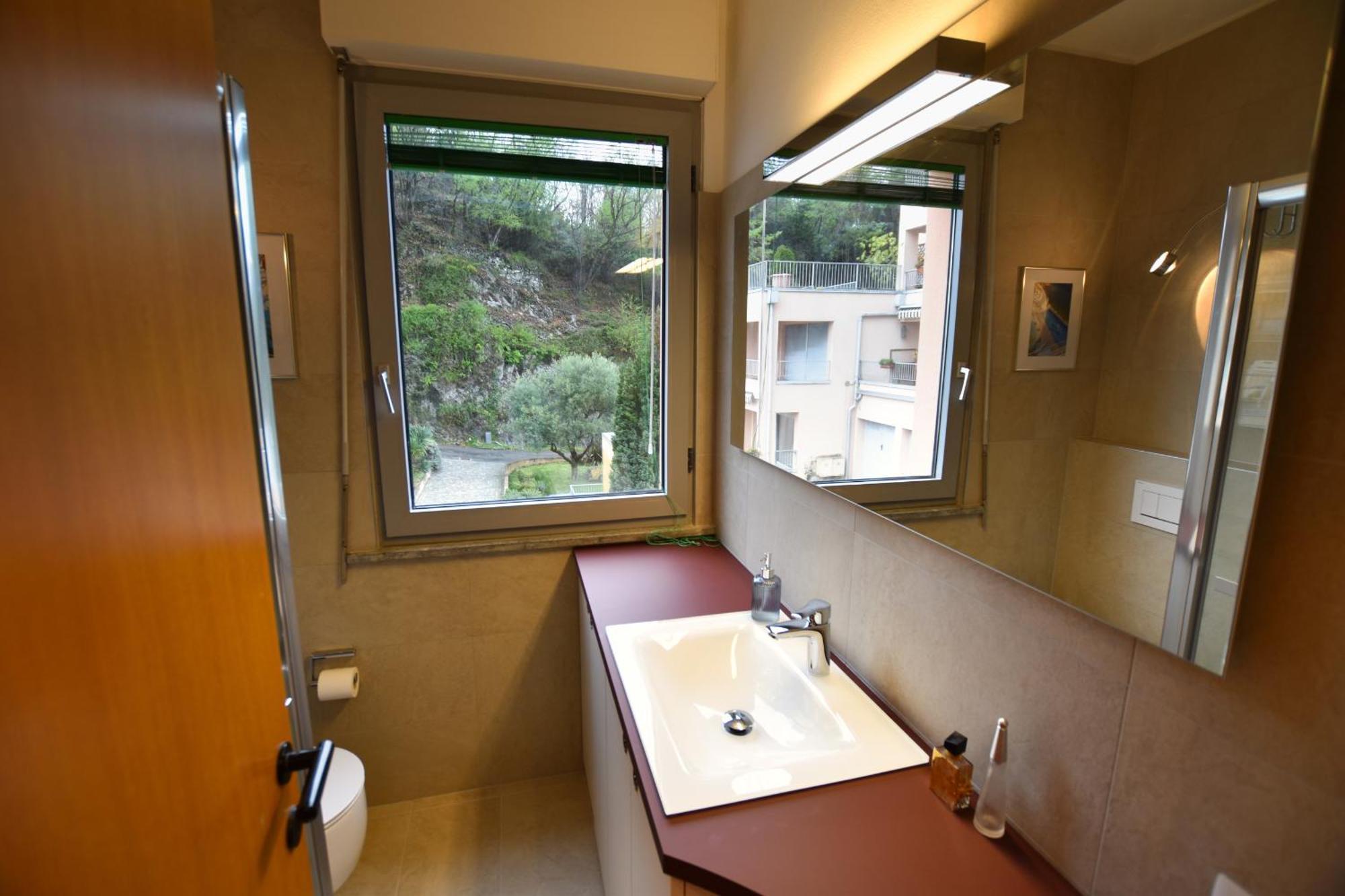 2-Bedroom Lakeview Apartment Bella Gaeta サン・シーロ エクステリア 写真